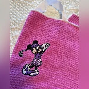 Disney Minnie Mouse Golf Towel NWOT Pink Embroidered